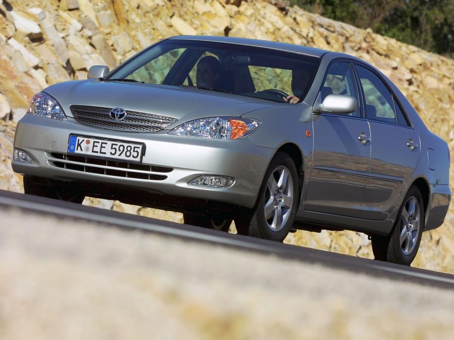  Toyota Camry 2001 года  (фото 13 из 31)